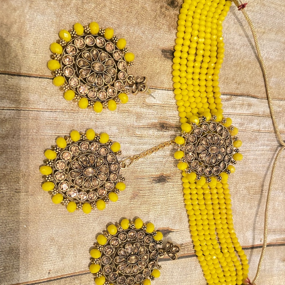 Bollywood Beaded Choker Necklace Set Yellow